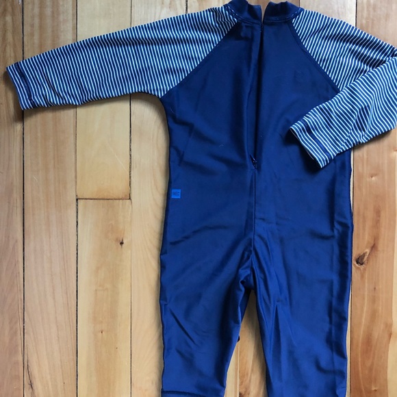Toddler swim sun suit - Picture 3 of 6